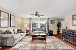 4029 Bell Grande Dr, Valrico, FL 33596 - Photo 8
