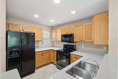 4817 Tuscan Loon Drive, Tampa, FL 33619 - Photo 6