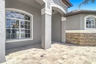 1439 Beaconsfield Dr, Wesley Chapel, FL 33543 - Photo 10