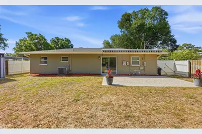 5654 Kiwanis Place NE, Saint Petersburg, FL 33703 - Photo 20