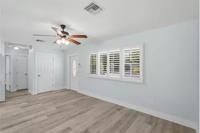 5654 Kiwanis Place NE, Saint Petersburg, FL 33703 - Photo 10
