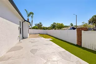 12002 W Pond Way, Tampa, FL 33635 - Photo 26
