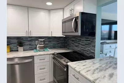 255 Dolphin Point #305, Clearwater Beach, FL 33767 - Photo 10