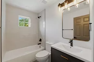 3030 5th St N, Saint Petersburg, FL 33704 - Photo 22