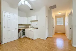 1003 W Outbound Pl, Tampa, FL 33612 - Photo 16