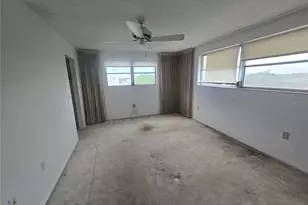 5521 80th St N, Saint Petersburg, FL 33709 - Photo 16
