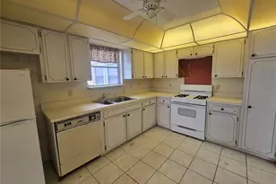 5521 80th St N, Saint Petersburg, FL 33709 - Photo 10