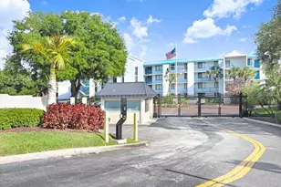 2424 W Tampa Bay Blvd, Tampa, FL 33607 - Photo 32