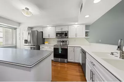 118 Marina Del Rey Court, Clearwater Beach, FL 33767 - Photo 18
