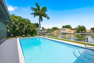 2000 Kansas Avenue NE, Saint Petersburg, FL 33703 - Photo 40
