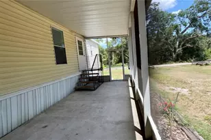 19112 Iverson Rd, Lutz, FL 33559 - Photo 8