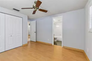 8806 Oak Cir, Tampa, FL 33615 - Photo 26