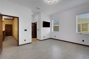 3021 59th Ave S, Saint Petersburg, FL 33712 - Photo 38