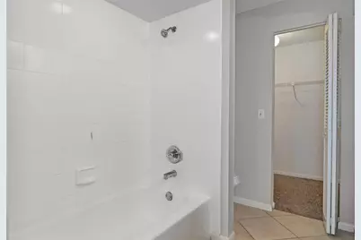 11315 N Ola Avenue, Tampa, FL 33612 - Photo 22