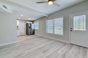 9369 83rd St N, Seminole, FL 33777 - Photo 4