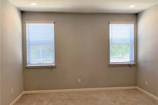 1073 Amber Leaf Trl, Wesley Chapel, FL 33544 - Photo 12