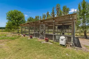 41451 Nipper Rd, Zephyrhills, FL 33540 - Photo 40