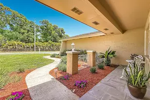 6490 Burning Tree Dr, Seminole, FL 33777 - Photo 8