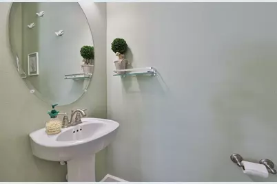 1618 Emerald Dunes Drive, Sun City Center, FL 33573 - Photo 36