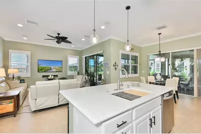 1618 Emerald Dunes Drive, Sun City Center, FL 33573 - Photo 16