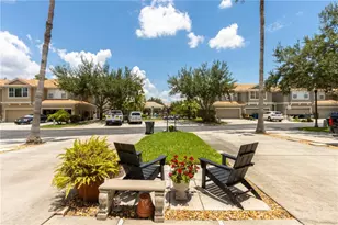 3326 Covered Bridge Dr W, Dunedin, FL 34698 - Photo 6