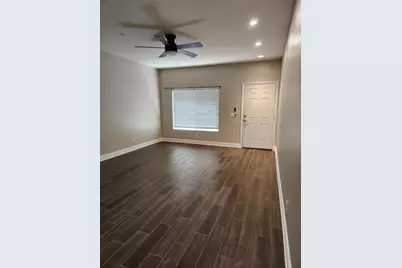 3909 45th Terrace W #106, Bradenton, FL 34210 - Photo 6