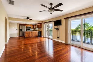 8804 Bay Pointe Dr, Tampa, FL 33615 - Photo 12