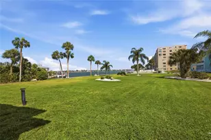 1819 Shore Dr S, South Pasadena, FL 33707 - Photo 28