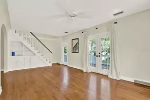 156 21st Ave NE, Saint Petersburg, FL 33704 - Photo 8