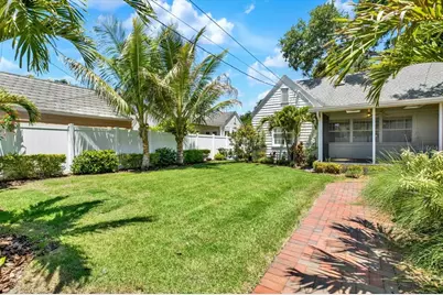 156 21st Avenue NE, Saint Petersburg, FL 33704 - Photo 44