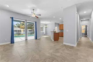 1115 Lumsden Trace Cir, Valrico, FL 33594 - Photo 10