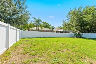 1115 Lumsden Trace Cir, Valrico, FL 33594 - Photo 50