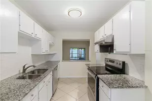 2058 Sunset Point Rd, Clearwater, FL 33765 - Photo 10