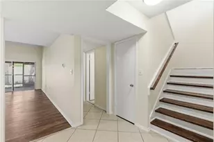 2058 Sunset Point Rd, Clearwater, FL 33765 - Photo 6