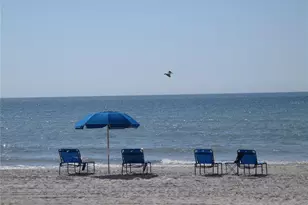 9825 Harrell Ave, Treasure Island, FL 33706 - Photo 32