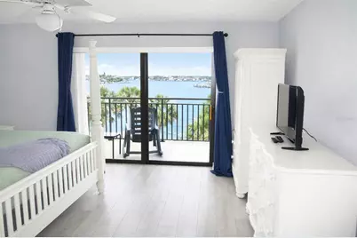 9825 Harrell Avenue #404, Treasure Island, FL 33706 - Photo 18