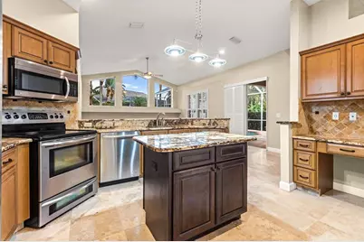 1525 Crooked Stick Drive, Valrico, FL 33596 - Photo 10