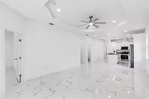 806 W Lowry Ln, Tampa, FL 33604 - Photo 20