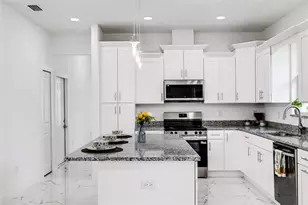 806 W Lowry Ln, Tampa, FL 33604 - Photo 12