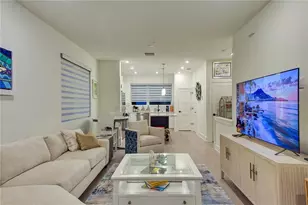 323 15th St N, Saint Petersburg, FL 33705 - Photo 24