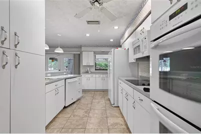 901 W River Drive, Temple Terrace, FL 33617 - Photo 8