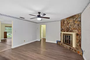 901 W River Dr, Temple Terrace, FL 33617 - Photo 12
