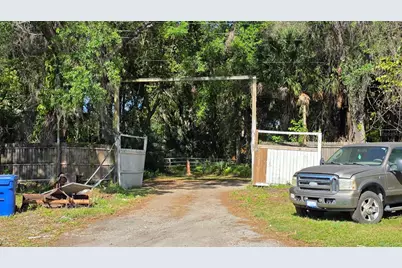 2319 S 50th Street, Tampa, FL 33619 - Photo 8