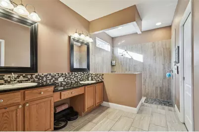 18034 Lake Reflections Boulevard, Lutz, FL 33558 - Photo 18