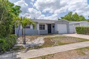 8232 43rd Way N, Pinellas Park, FL 33781 - Photo 2