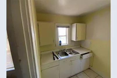 610 28th Avenue S, Saint Petersburg, FL 33705 - Photo 4