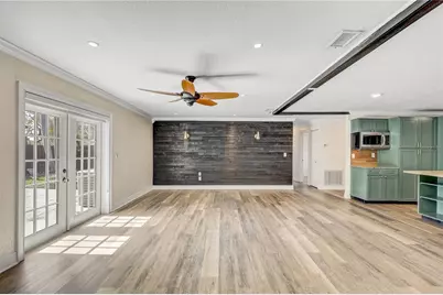 5909 71st Street N, Saint Petersburg, FL 33702 - Photo 4