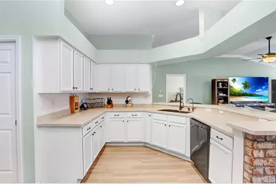 1209 Spotted Lilac Lane, Plant City, FL 33563 - Photo 10