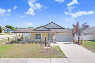 1209 Spotted Lilac Ln, Plant City, FL 33563 - Photo 1