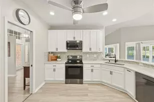 2309 E Del Webb Blvd, Sun City Center, FL 33573 - Photo 2